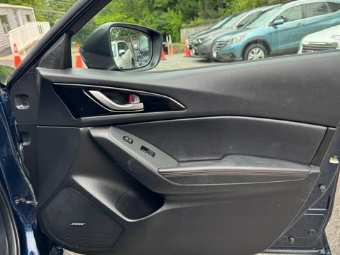 Used 2016 MAZDA MAZDA3 i Grand Touring FWD image 23