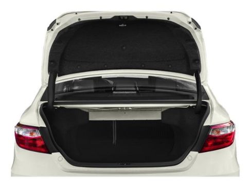 Used 2015 Toyota Camry SE FWD image 13