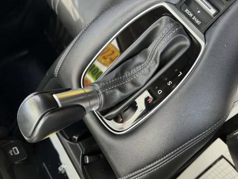 Used 2024 Honda HR-V EX-L image 14