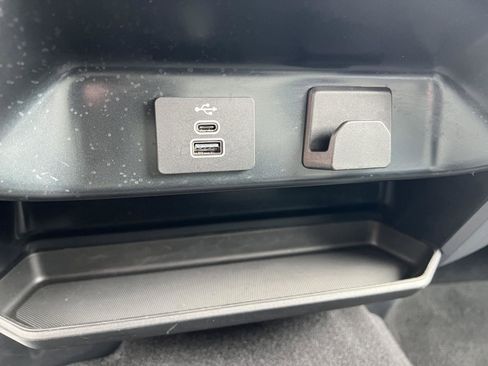 Used 2025 Ford F150 XLT w/ Equipment Group 301A Standard image 33