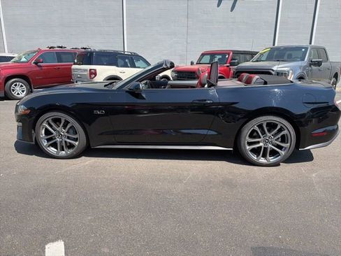 Used 2018 Ford Mustang GT Premium w/ Equipment Group 401A RWD image 4