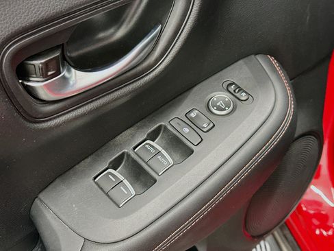 Used 2024 Honda HR-V Sport image 15