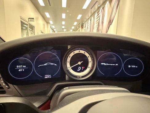 Used 2020 Porsche 911 Carrera S image 31