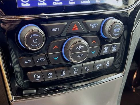 Used 2019 Jeep Grand Cherokee Limited X image 16