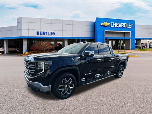 Used 2023 GMC Sierra 1500 SLT w/ SLT Premium Plus Package image 1