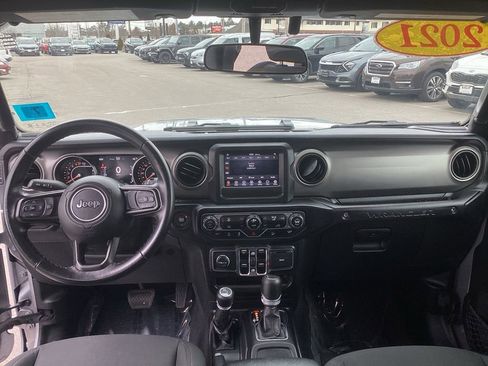 Used 2021 Jeep Wrangler Unlimited Sport image 15