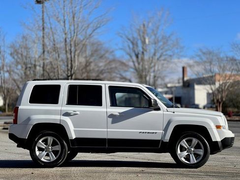Used 2017 Jeep Patriot Latitude image 43
