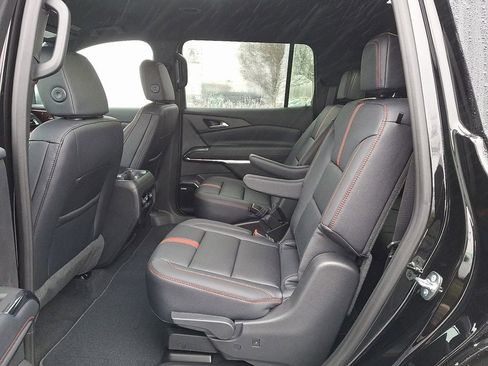 New 2026 Chevrolet Traverse RS image 5