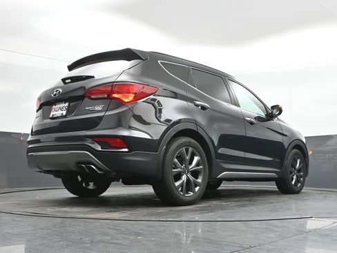 Used 2017 Hyundai Santa Fe Sport FWD image 39