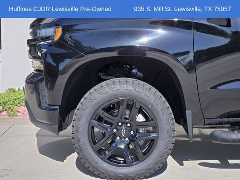 Used 2021 Chevrolet Silverado 1500 LT Trail Boss w/ Bed Protection Package AWD/4WD image 8