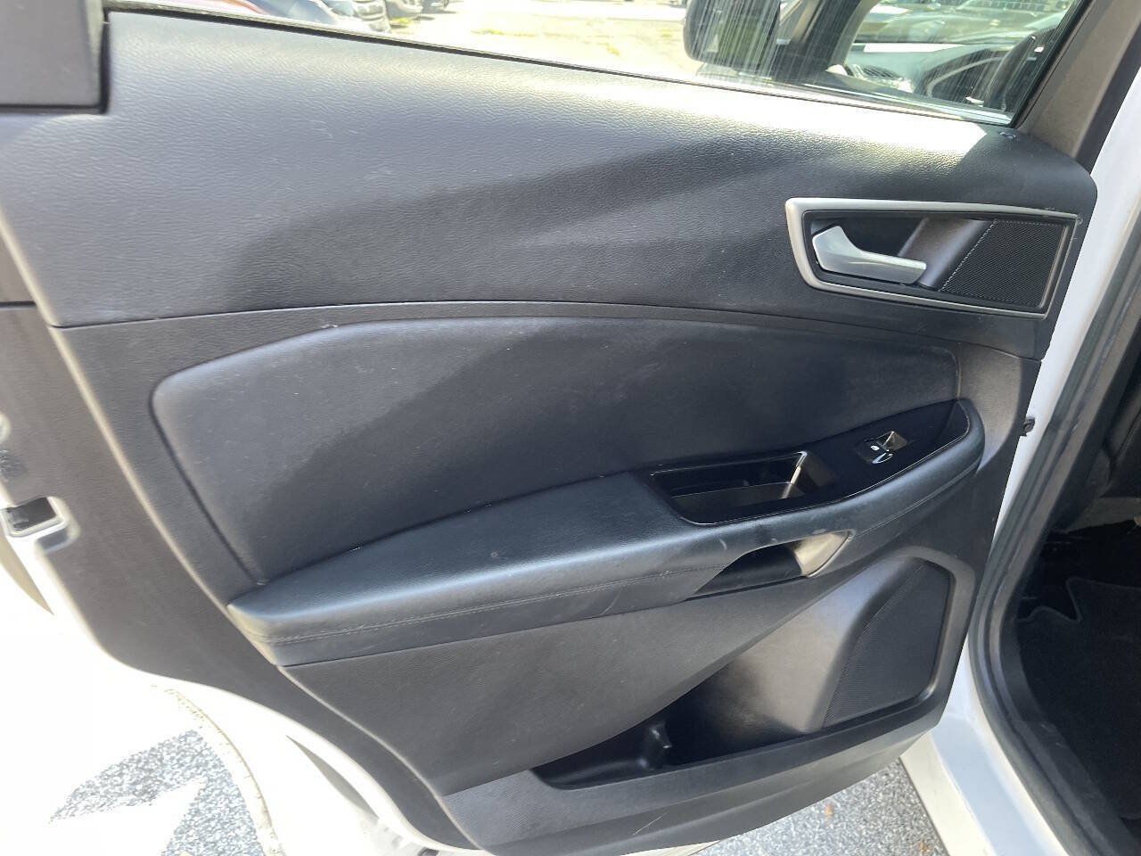Used 2017 Ford Edge SEL w/ Equipment Group 201A AWD/4WD image 19