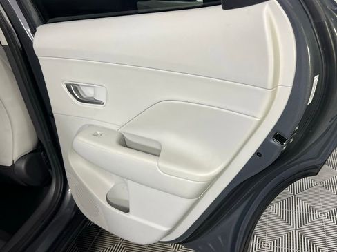Used 2024 Hyundai Kona Limited image 33