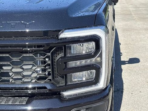 New 2026 Ford F250 XLT w/ XLT Premium Package AWD/4WD image 11