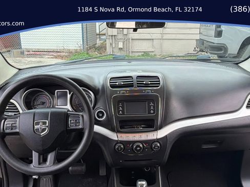 Used 2017 Dodge Journey SE w/ Flexible Seating Group image 14