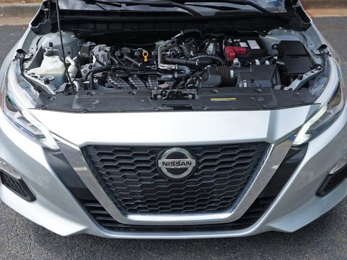 Used 2022 Nissan Altima 2.5 SV FWD image 7