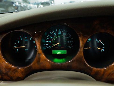 Used 1999 Jaguar XK8 Coupe image 27