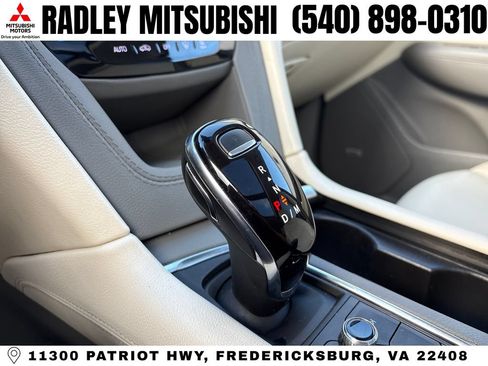 Used 2023 Cadillac XT6 Premium Luxury AWD/4WD image 11