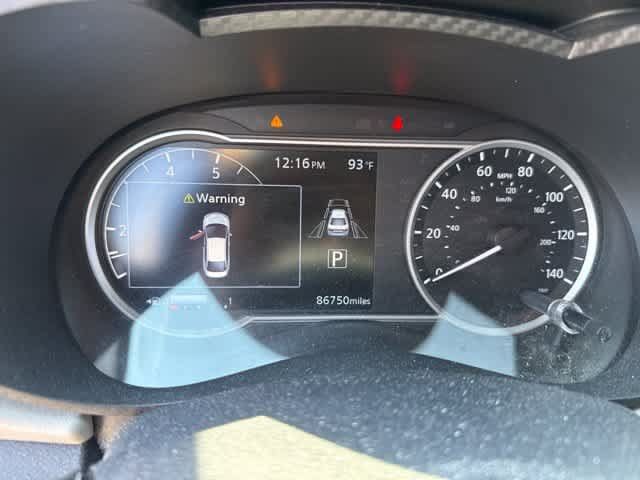Used 2021 Nissan Versa SV FWD image 9
