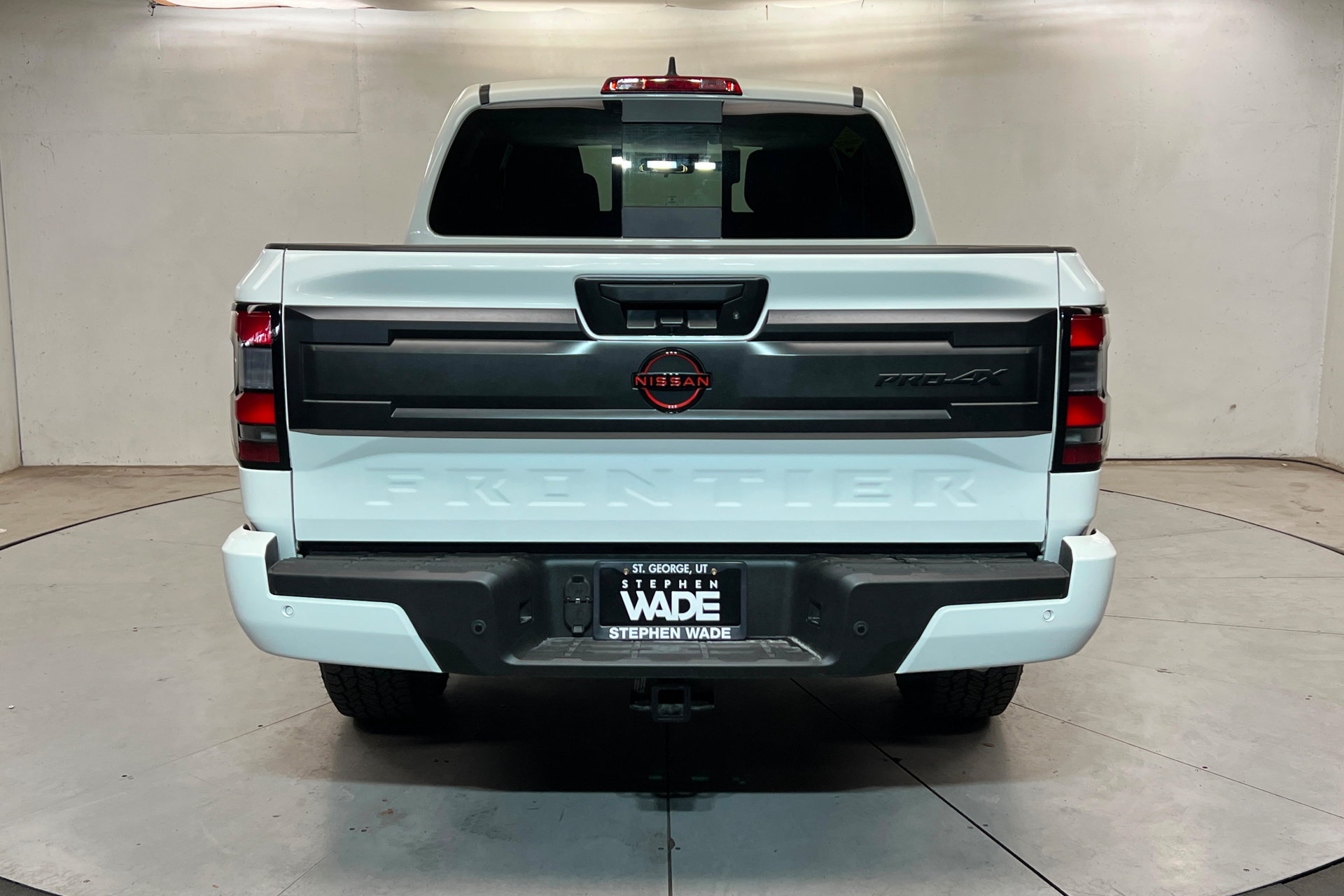 New 2026 Nissan Frontier PRO-4X w/ Pro-4x Convenience Package AWD/4WD image 4