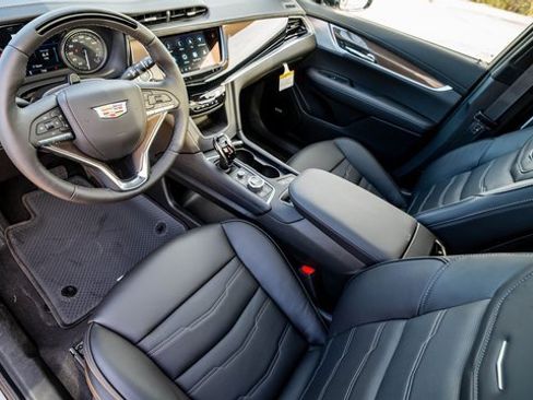 New 2025 Cadillac XT6 Premium Luxury w/ Platinum Package image 13