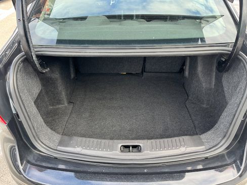 Used 2015 Ford Fiesta SE image 13