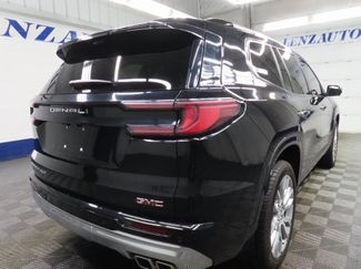 Used 2025 GMC Acadia Denali w/ Super Cruise Package video 4