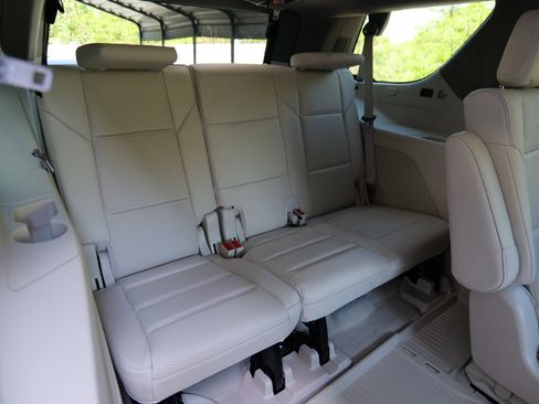Used 2025 Cadillac Escalade Sport Platinum w/ LPO, Floor Liner Package image 45