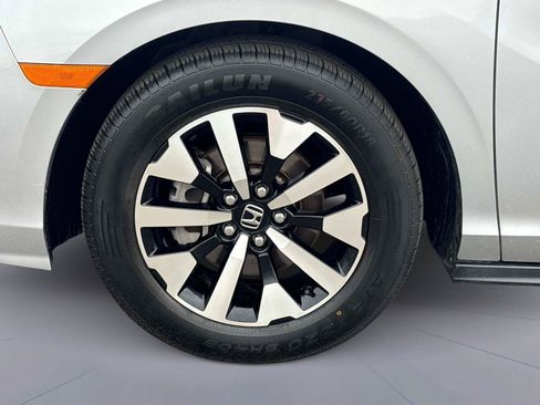 Certified 2025 Honda Odyssey EX-L image 11