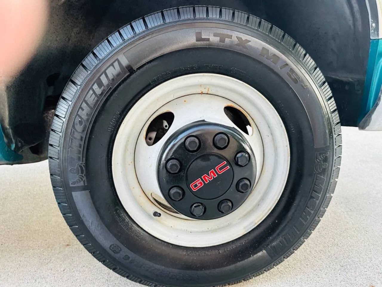 Used 1993 GMC Sierra 3500 2WD Extended Cab image 46