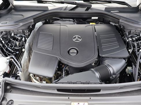 Certified 2026 Mercedes-Benz GLC 300 image 44