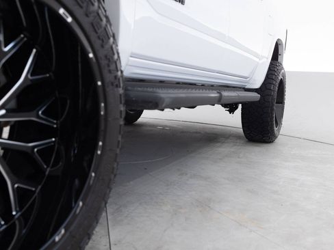 Used 2025 RAM 1500 Big Horn AWD/4WD image 24
