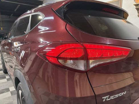 Used 2016 Hyundai Tucson Limited w/ Option Group 03 FWD image 9