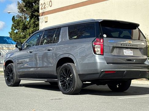 Used 2021 Chevrolet Suburban LT w/ LT Signature Package image 6