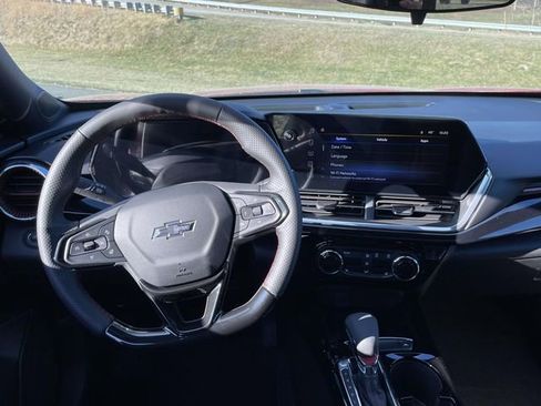 New 2026 Chevrolet Trax RS w/ Sunroof Package image 12