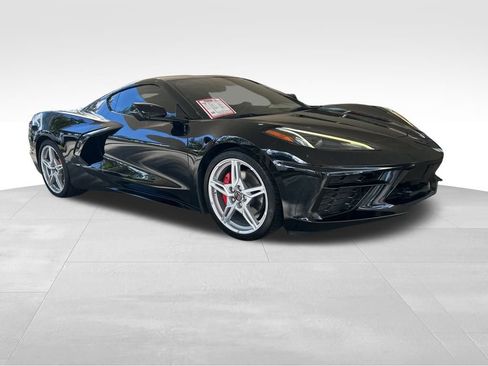 Used 2022 Chevrolet Corvette Stingray Coupe w/ 1LT image 2