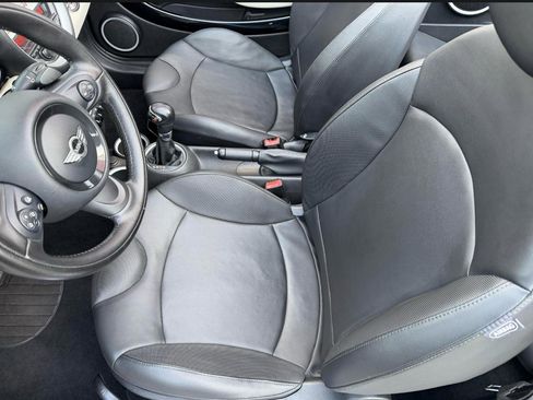 Used 2014 MINI Cooper S image 12