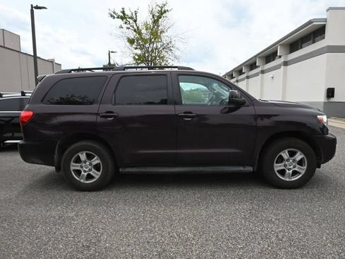 Used 2012 Toyota Sequoia SR5 w/ Premium Pkg AWD/4WD image 7