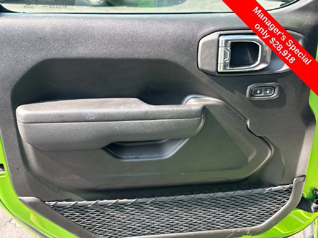 Used 2026 Jeep Wrangler Sport AWD/4WD image 12