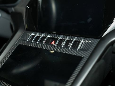 Used 2023 Lamborghini Urus Performante AWD/4WD image 76