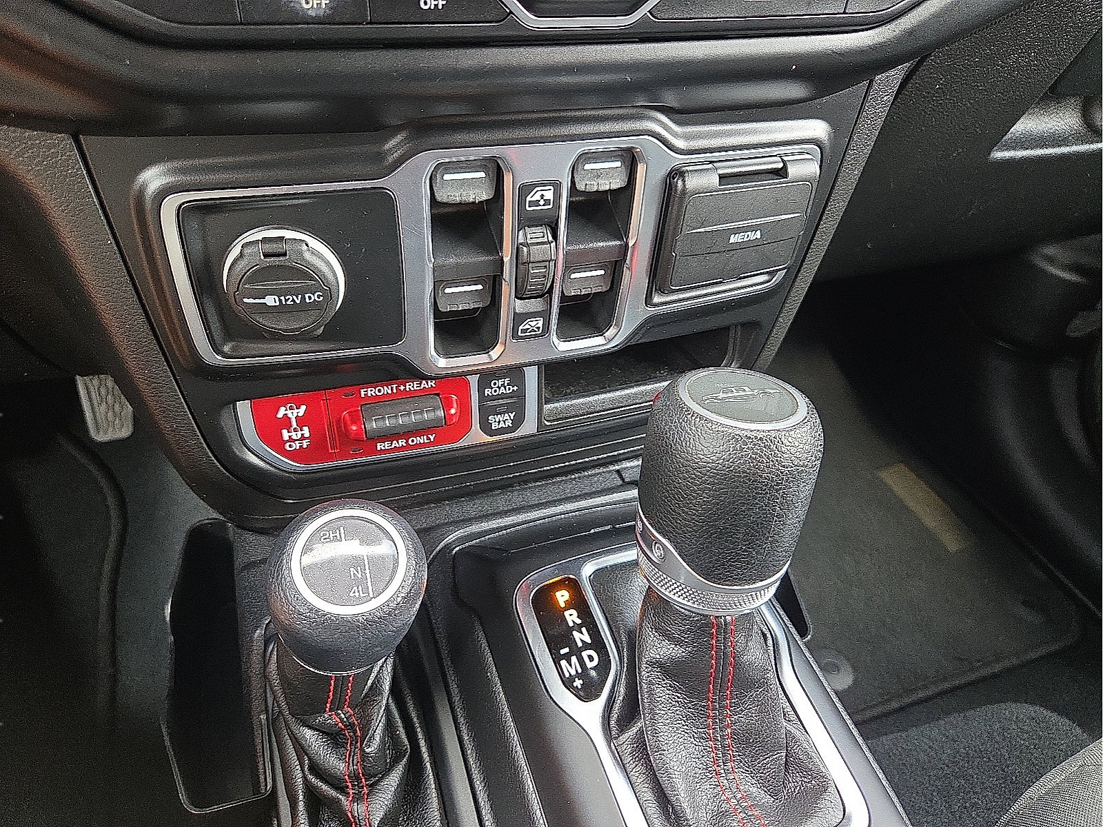 Used 2022 Jeep Gladiator Rubicon w/ LED Lighting Group AWD/4WD image 20