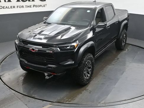 New 2026 Chevrolet Colorado ZR2 w/ Technology Package AWD/4WD image 23