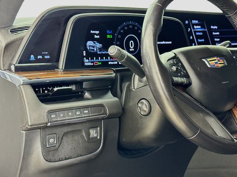 Used 2022 Cadillac Escalade Premium Luxury image 10