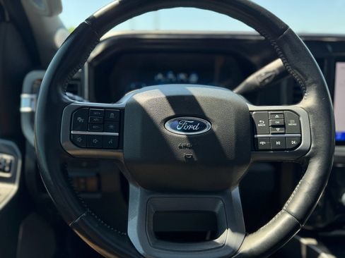 Used 2023 Ford F250 Lariat w/ Lariat Ultimate Package AWD/4WD image 20