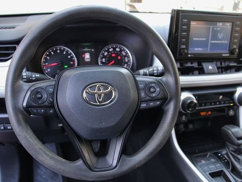 Used 2021 Toyota RAV4 XLE image 21