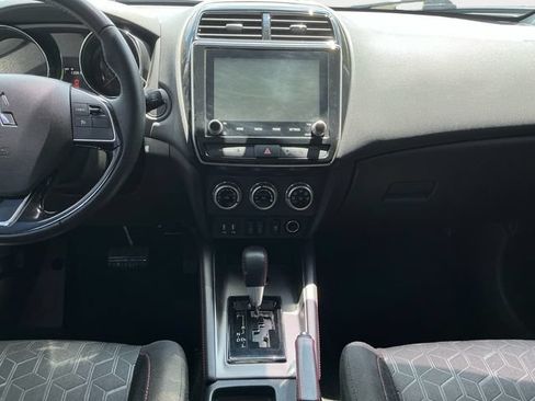 Used 2022 Mitsubishi Outlander Sport LE AWD/4WD image 12