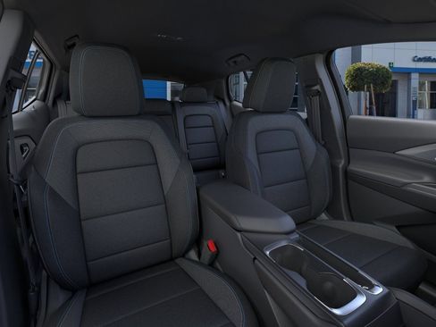 New 2026 Chevrolet Equinox EV LT FWD image 17