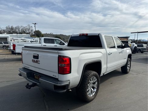 Used 2017 GMC Sierra 1500 SLE w/ SLE Value Package image 5