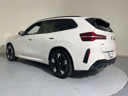 Used 2026 BMW X3 xDrive30 w/ Premium Package image 3