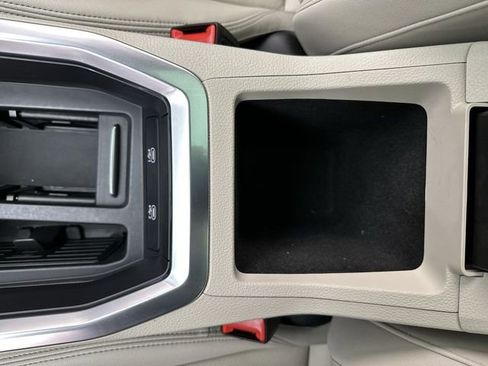 Certified 2024 Audi Q8 e-tron Premium Plus w/ Premium Plus Package image 21