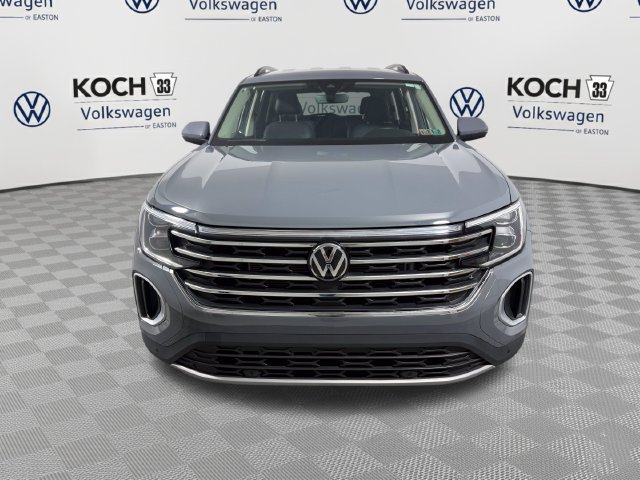 Used 2026 Volkswagen Atlas SE AWD/4WD image 2